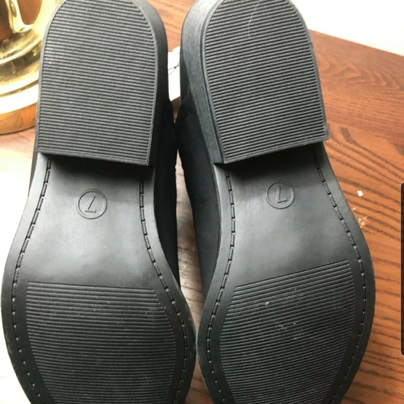 Universal Thread Ankle Booties- Black- New - Picture 3 of 3